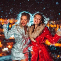 Зимние танцы под попсу